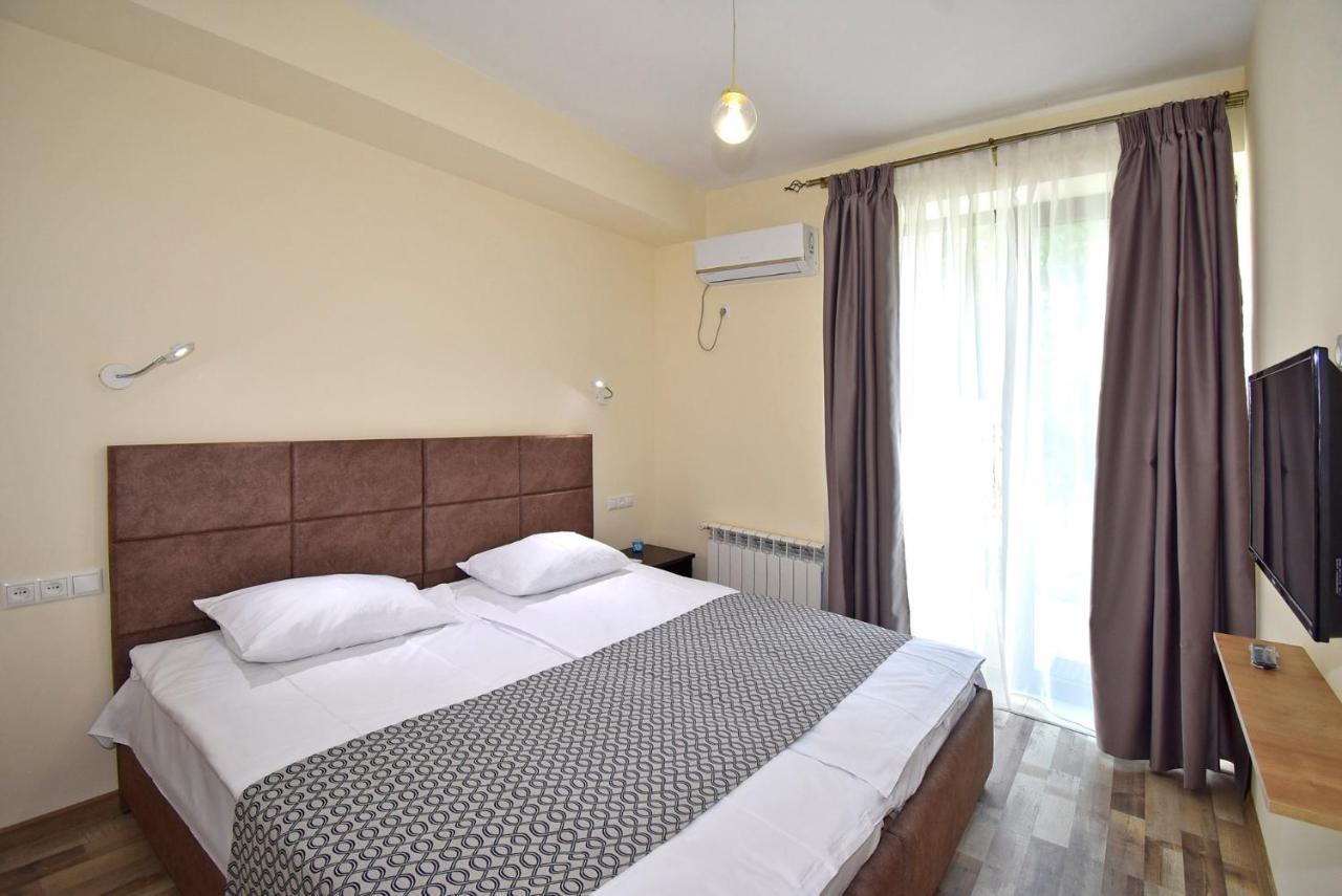 יירבאן The Nut Guest House מראה חיצוני תמונה